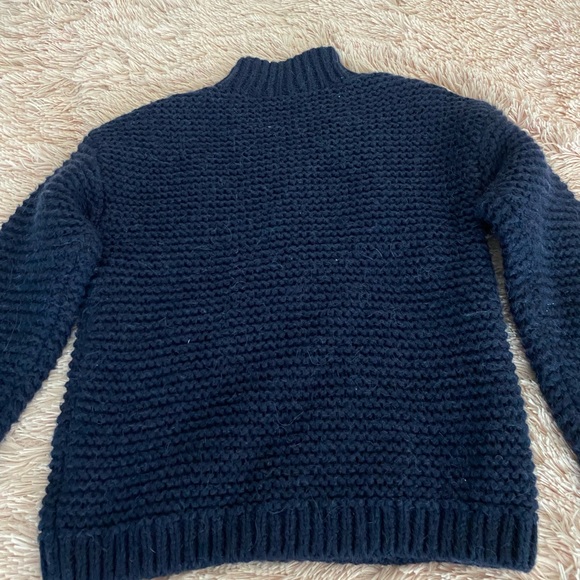 GAP mock navy cable knit sweater - Picture 5 of 8